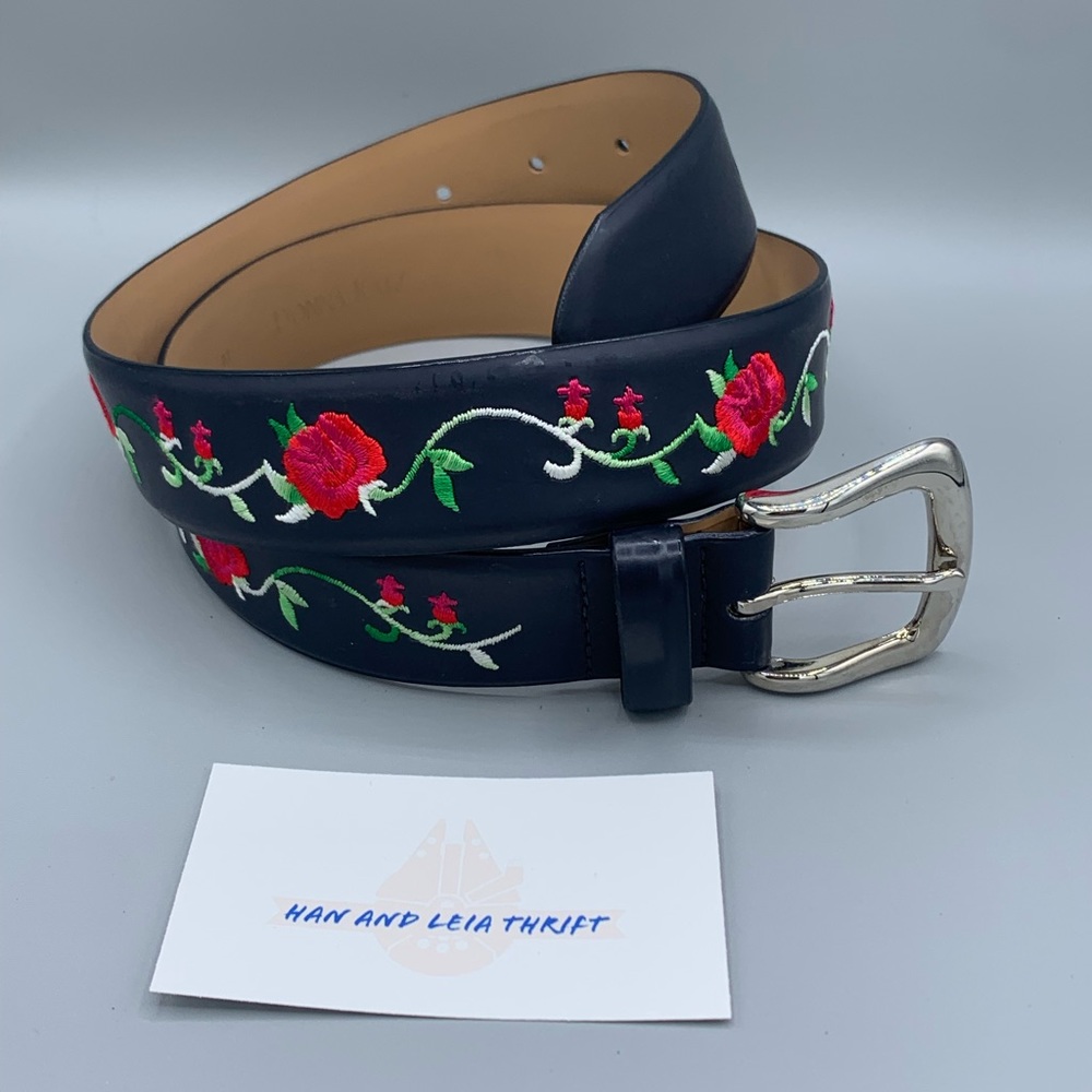 Vintage 80’s Donna Katz Black Leather Belt w/ Emroidered Roses Sz M 36”.